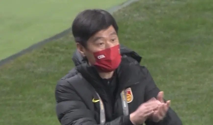 我的胸大被同学玩舒服